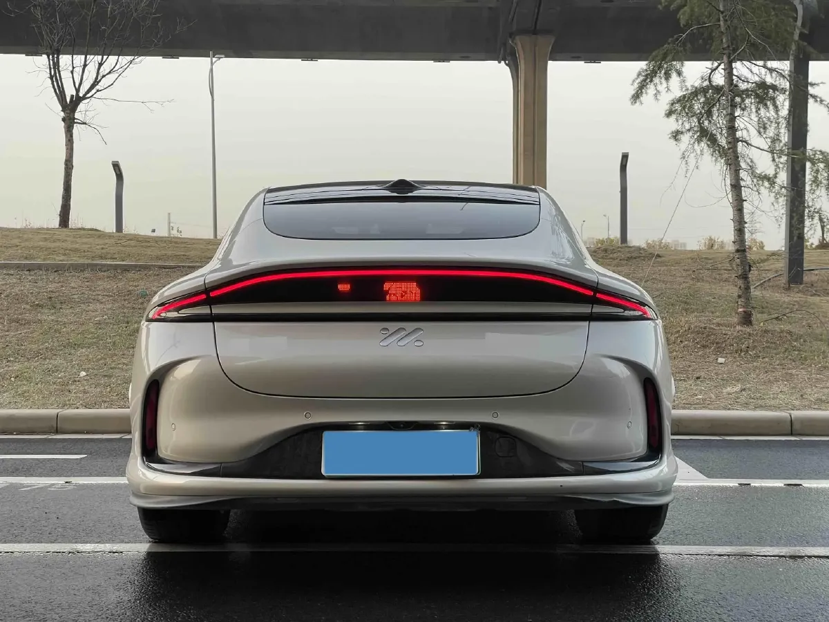 2024 IM L6 BEV 75KWH,autocango,china used car exporter,china ev exporter,chinese used car exporter,chinese used ev exporter