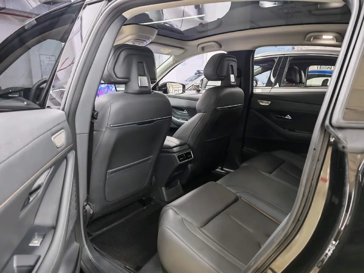 2022 DongFeng Forthing LingZhi EV BEV 68.4KWH,autocango,china used car exporter,china ev exporter,chinese used car exporter,chinese used ev exporter