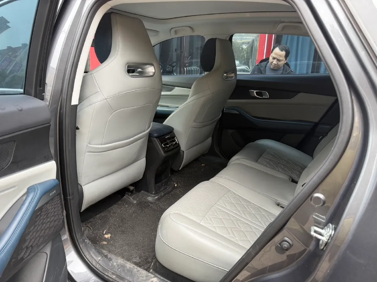 2022 Bestune T99 2.0T 224HP L4 6AT,autocango,china used car exporter,china ev exporter,chinese used car exporter,chinese used ev exporter