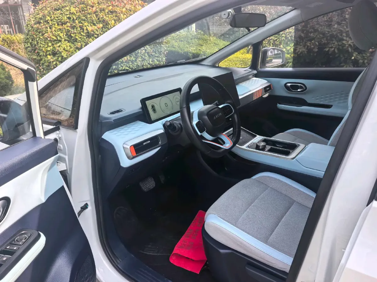 2022 Geely Okavango 1.8T 184HP L4 7DCT,autocango,china used car exporter,china ev exporter,chinese used car exporter,chinese used ev exporter