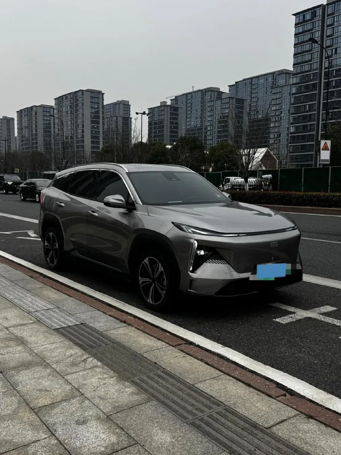 2023 Geely Galaxy L7 1.5T 163HP L4 3DHT PHEV 18.7KWH,autocango,china used car exporter,china ev exporter,chinese used car exporter,chinese used ev exporter