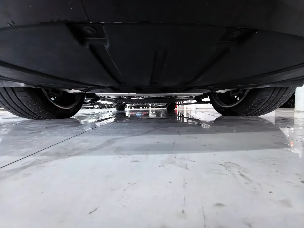 2026 Voyah 9L 1.5T 150HP L4 PHEV,autocango,china used car exporter,china ev exporter,chinese used car exporter,chinese used ev exporter