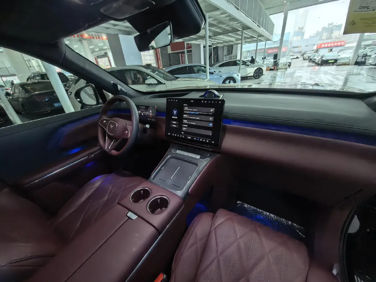 2026 Voyah 9L 1.5T 150HP L4 PHEV,autocango,china used car exporter,china ev exporter,chinese used car exporter,chinese used ev exporter