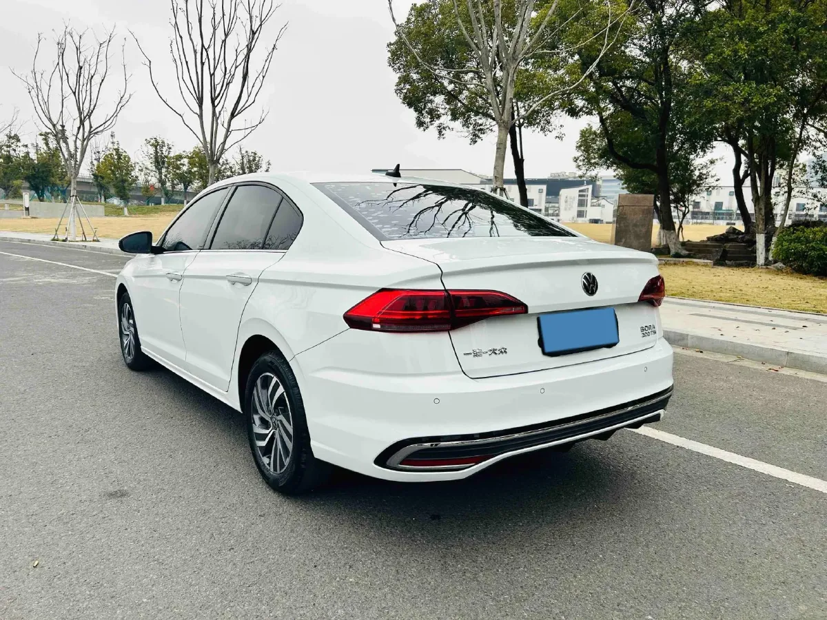 2023 Volkswagen Bora 1.2T 116HP L4 7DCT,autocango,china used car exporter,china ev exporter,chinese used car exporter,chinese used ev exporter