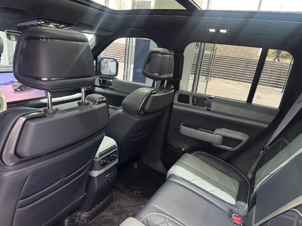 2023 FangChengBao Bao 5 1.5T 194HP L4 E-CVT PHEV 31.8KWH,autocango,china used car exporter,china ev exporter,chinese used car exporter,chinese used ev exporter