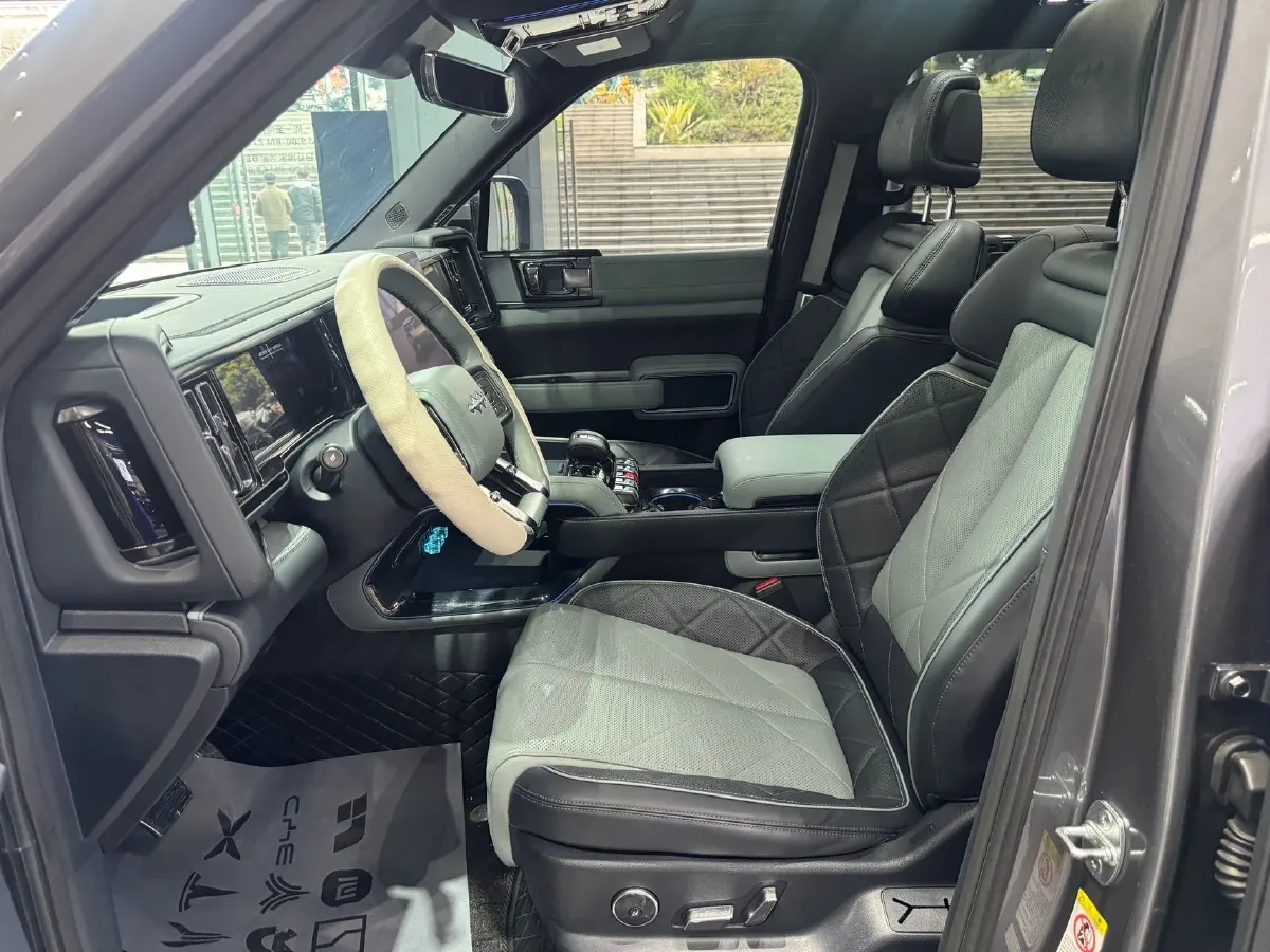 2023 FangChengBao Bao 5 1.5T 194HP L4 E-CVT PHEV 31.8KWH,autocango,china used car exporter,china ev exporter,chinese used car exporter,chinese used ev exporter