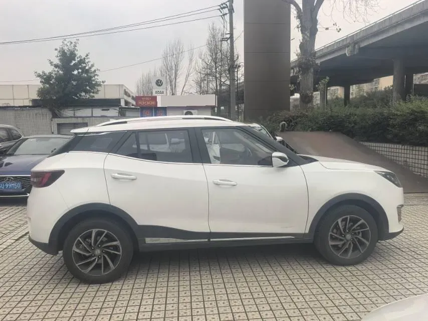 2017 Zotye T300 1.5T 144HP L4 CVT,autocango,china used car exporter,china ev exporter,chinese used car exporter,chinese used ev exporter