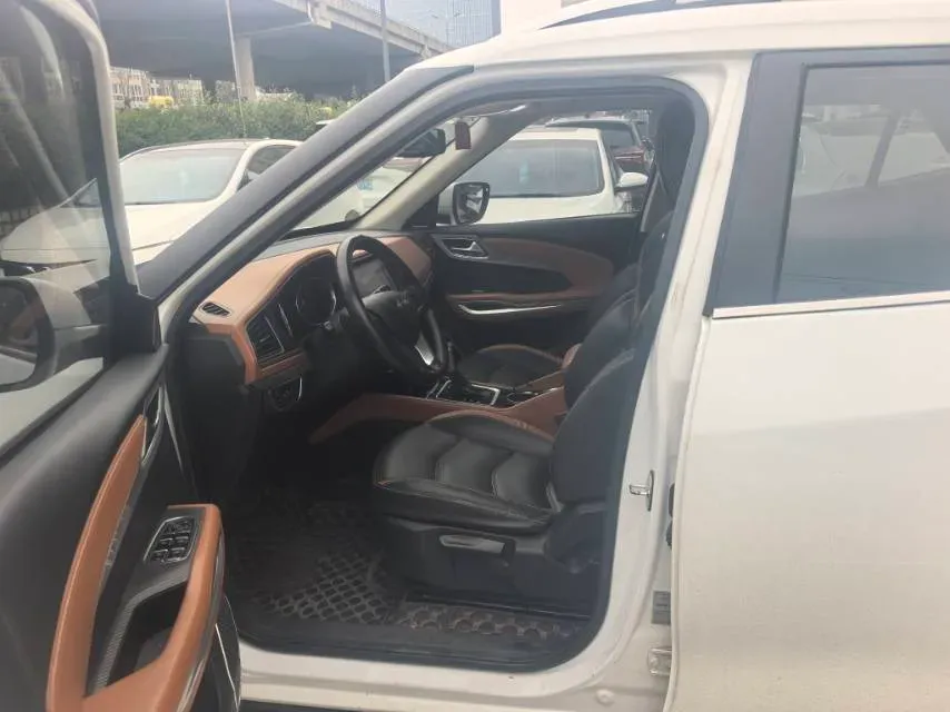 2017 Zotye T300 1.5T 144HP L4 CVT,autocango,china used car exporter,china ev exporter,chinese used car exporter,chinese used ev exporter