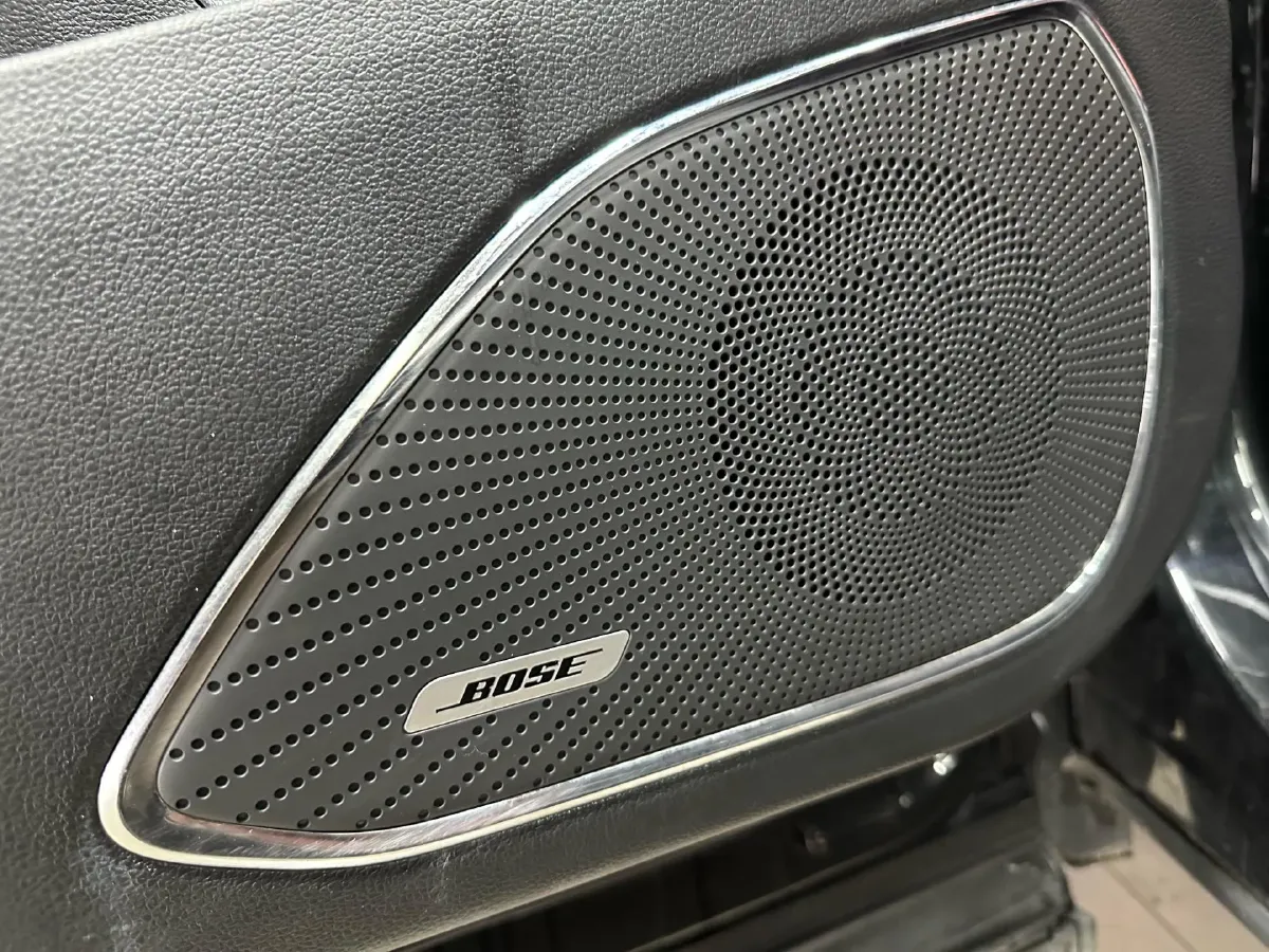 2022 HongQi HS5 2.0T 224HP L4 6AT,autocango,china used car exporter,china ev exporter,chinese used car exporter,chinese used ev exporter