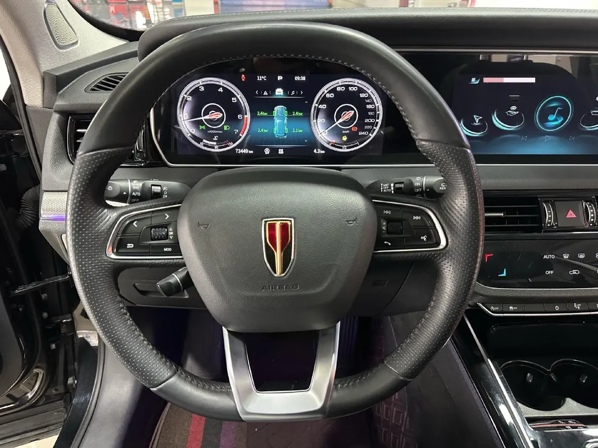 2022 HongQi HS5 2.0T 224HP L4 6AT,autocango,china used car exporter,china ev exporter,chinese used car exporter,chinese used ev exporter