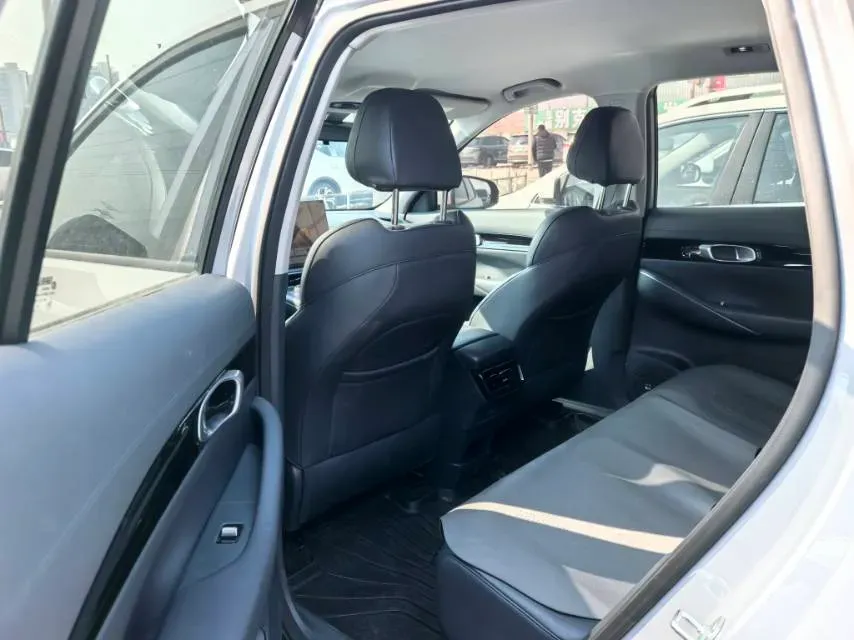 2024 LanDian E5 1.5L 110HP L4 E-CVT PHEV 17.52KWH,autocango,china used car exporter,china ev exporter,chinese used car exporter,chinese used ev exporter