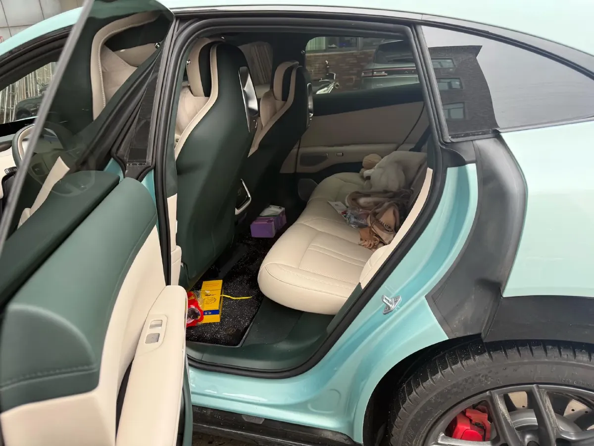 2025 MI YU7 BEV 101.7KWH,autocango,china used car exporter,china ev exporter,chinese used car exporter,chinese used ev exporter