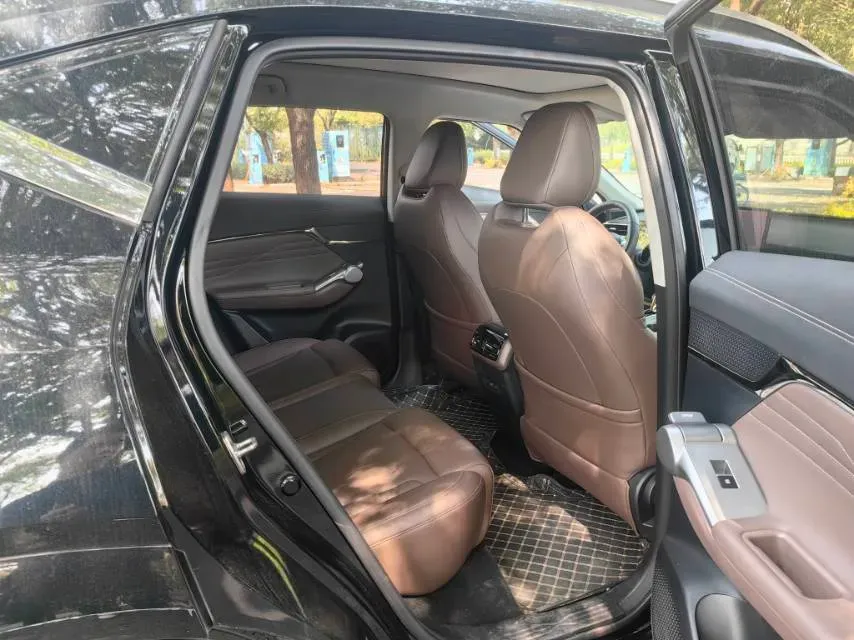 2024 GAC Trumpchi GS4 1.5T 177HP L4 7DCT,autocango,china used car exporter,china ev exporter,chinese used car exporter,chinese used ev exporter