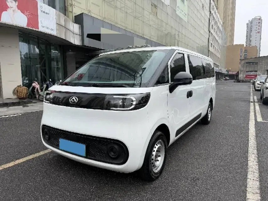 2025 MAXUS XinTu V70 2.0T 150HP L4 9AT,autocango,china used car exporter,china ev exporter,chinese used car exporter,chinese used ev exporter