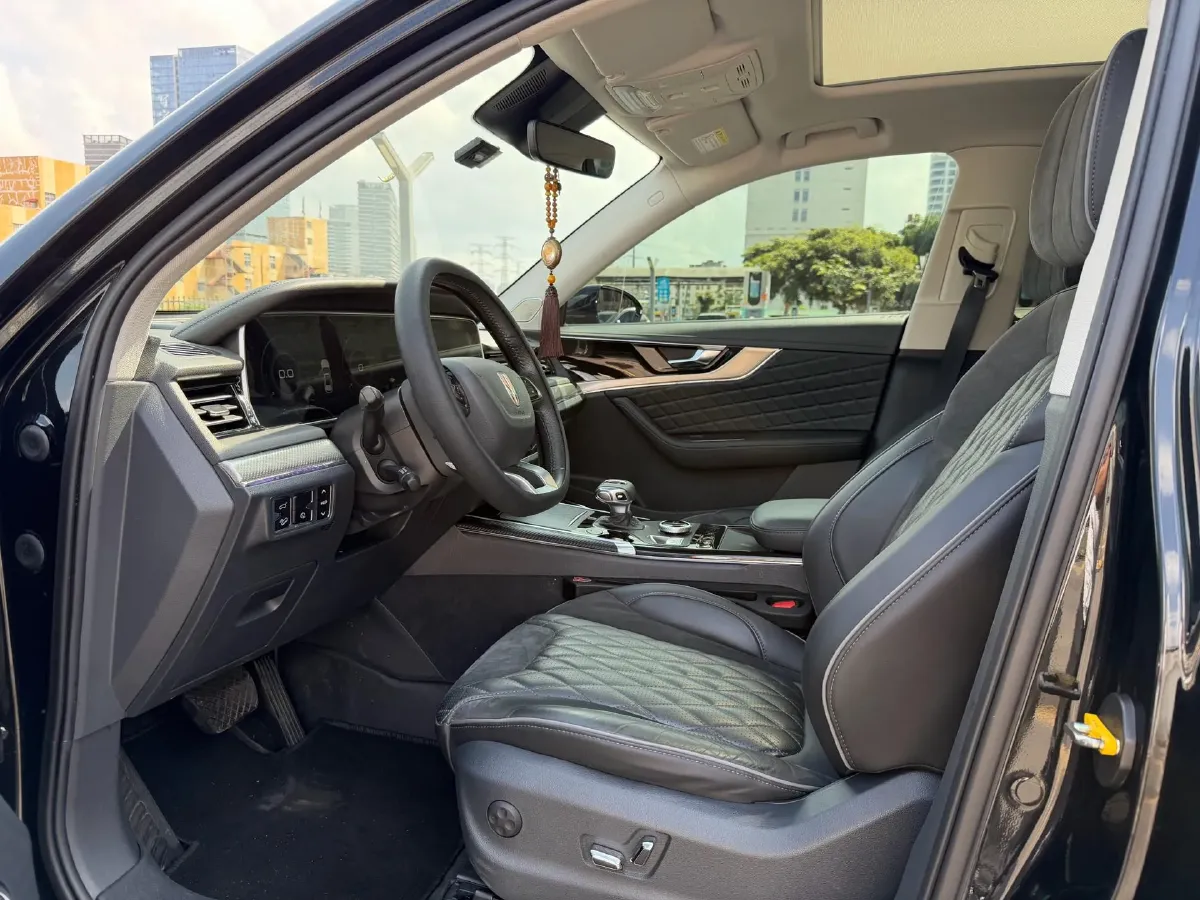 2019 HongQi HS5 2.0T 224HP L4 6AT,autocango,china used car exporter,china ev exporter,chinese used car exporter,chinese used ev exporter