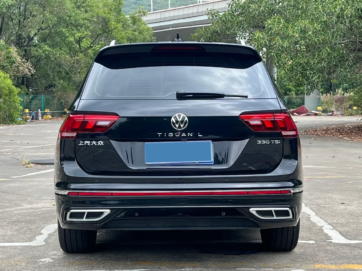 2024 Volkswagen Tiguan L 2.0T 186HP L4 7DCT,autocango,china used car exporter,china ev exporter,chinese used car exporter,chinese used ev exporter