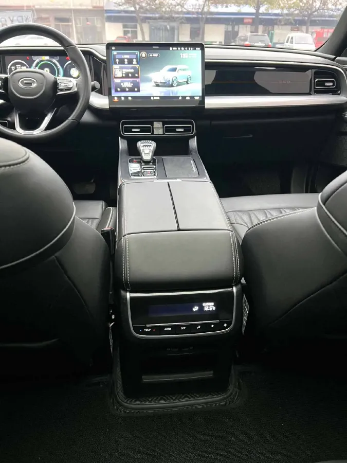 2022 GAC Trumpchi GS8 2.0T 252HP L4 8AT,autocango,china used car exporter,china ev exporter,chinese used car exporter,chinese used ev exporter