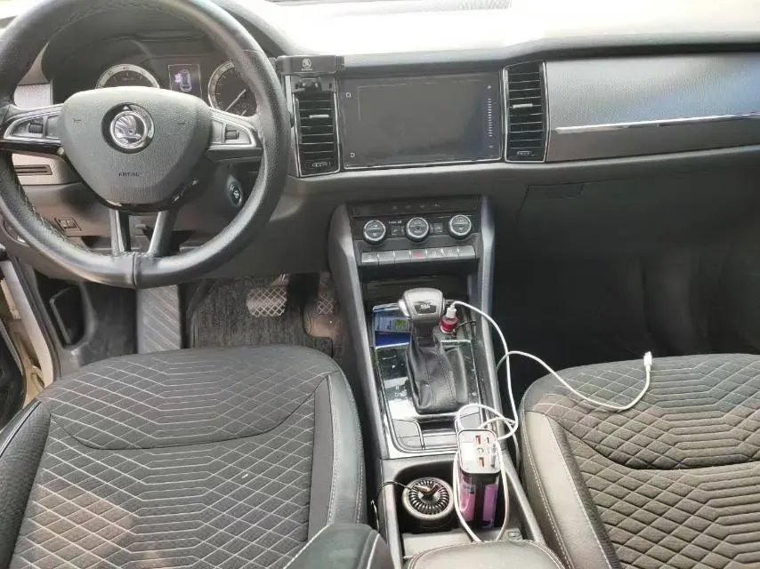2017 Skoda Kodiak 1.8T 180HP L4 7DCT,autocango,china used car exporter,china ev exporter,chinese used car exporter,chinese used ev exporter
