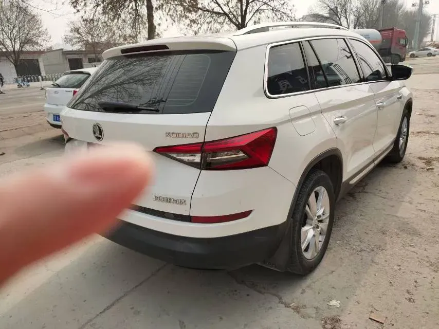 2017 Skoda Kodiak 1.8T 180HP L4 7DCT,autocango,china used car exporter,china ev exporter,chinese used car exporter,chinese used ev exporter