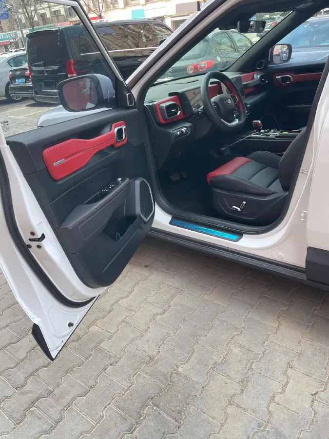 2020 Geely ICON 1.5T 177HP L3 7DCT,autocango,china used car exporter,china ev exporter,chinese used car exporter,chinese used ev exporter