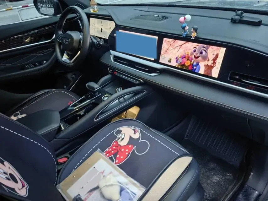 2024 Geely Monjaro 2.0T 218HP L4 7DCT,autocango,china used car exporter,china ev exporter,chinese used car exporter,chinese used ev exporter