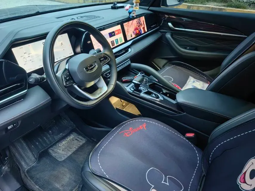 2024 Geely Monjaro 2.0T 218HP L4 7DCT,autocango,china used car exporter,china ev exporter,chinese used car exporter,chinese used ev exporter