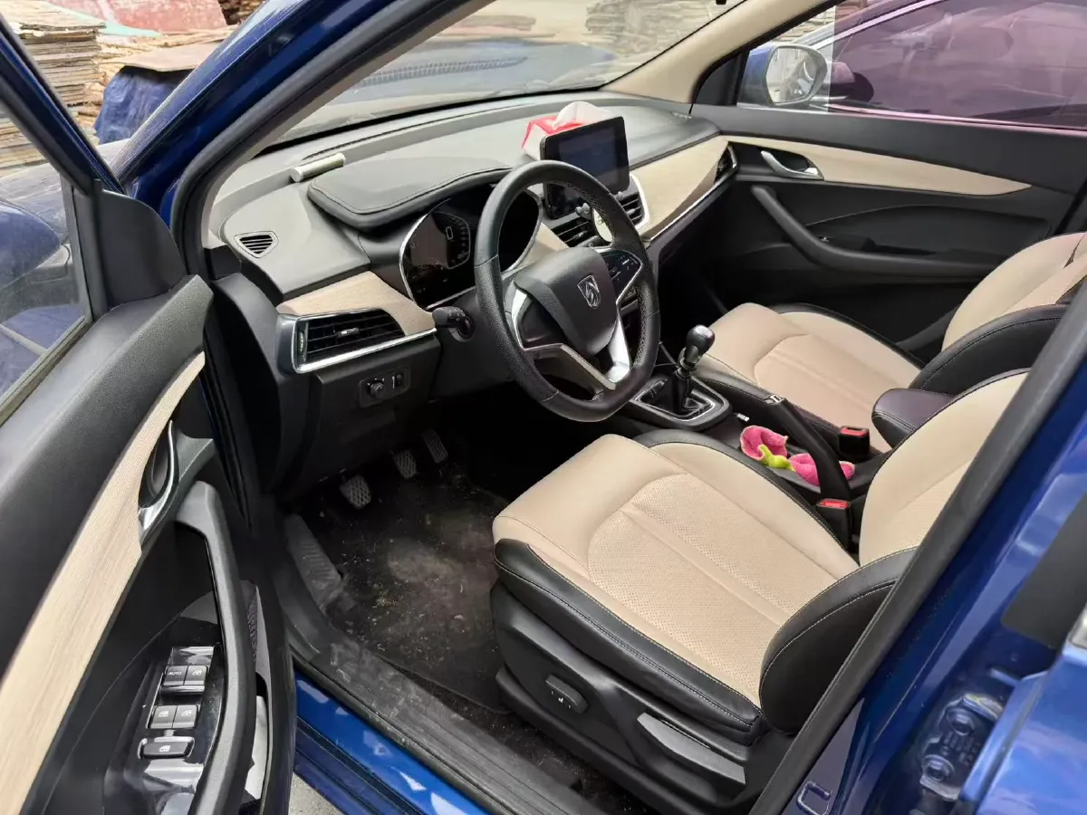 2018 BaoJun 360 1.5L 112HP L4 6MT,autocango,china used car exporter,china ev exporter,chinese used car exporter,chinese used ev exporter