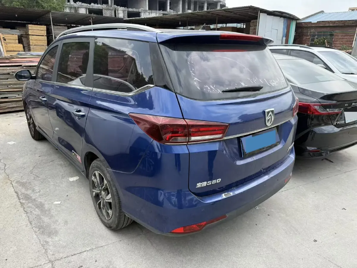 2018 BaoJun 360 1.5L 112HP L4 6MT,autocango,china used car exporter,china ev exporter,chinese used car exporter,chinese used ev exporter