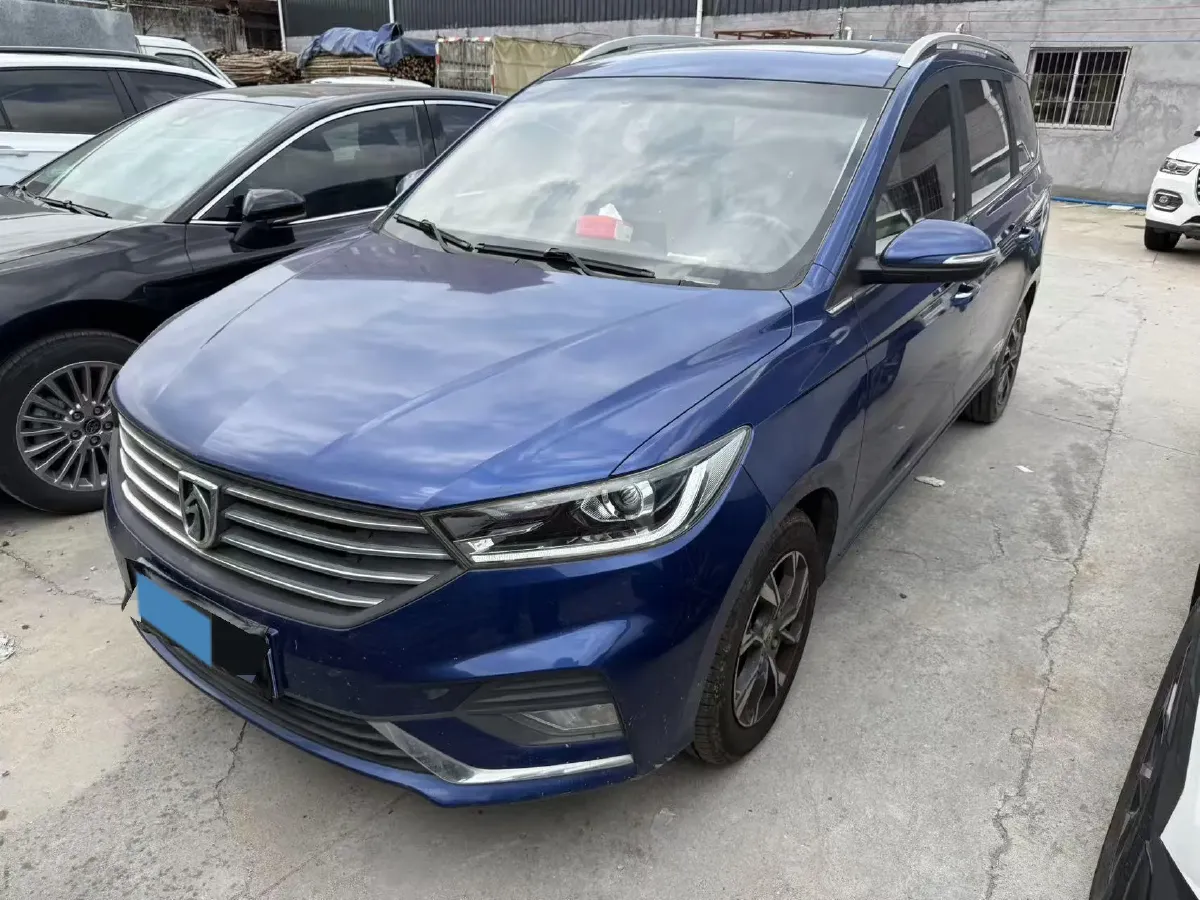 2018 BaoJun 360 1.5L 112HP L4 6MT,autocango,china used car exporter,china ev exporter,chinese used car exporter,chinese used ev exporter