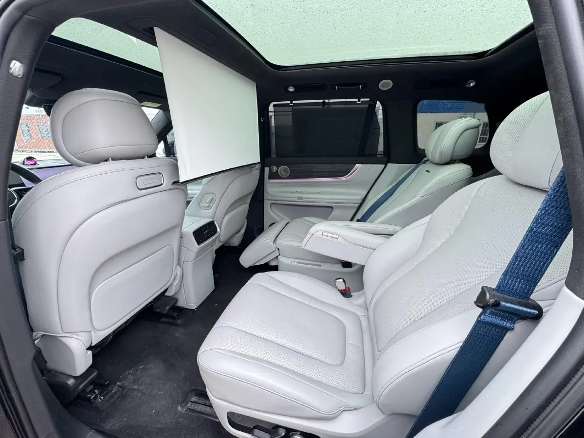 2024 AITO AITO M9 1.5T 152HP L4 REEV 42KWH,autocango,china used car exporter,china ev exporter,chinese used car exporter,chinese used ev exporter