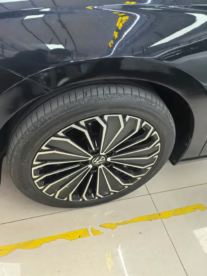 2025 Volkswagen Passat 2.0T 220HP L4 7DCT,autocango,china used car exporter,china ev exporter,chinese used car exporter,chinese used ev exporter