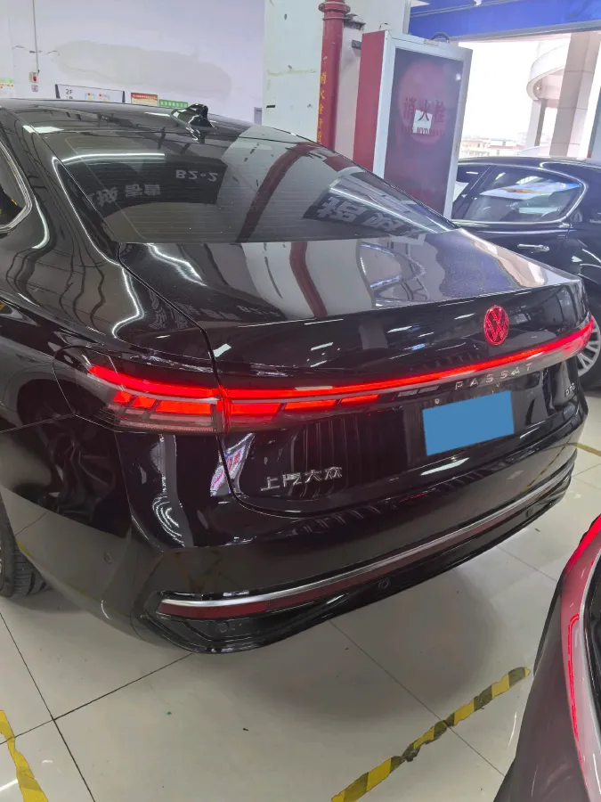 2025 Volkswagen Passat 2.0T 220HP L4 7DCT,autocango,china used car exporter,china ev exporter,chinese used car exporter,chinese used ev exporter