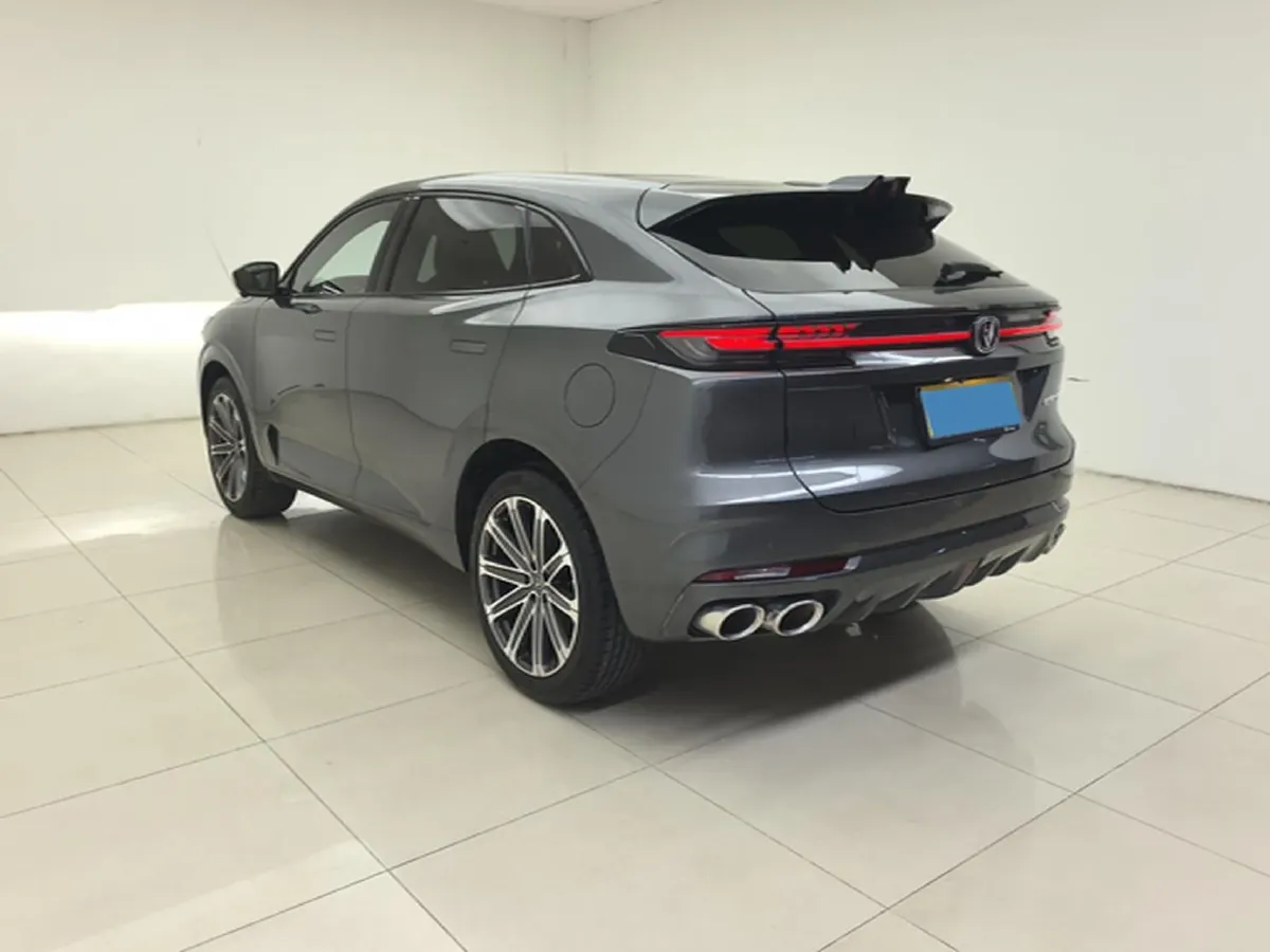 2021 ChangAn UNI-K 2.0T 233HP L4 8AT,autocango,china used car exporter,china ev exporter,chinese used car exporter,chinese used ev exporter