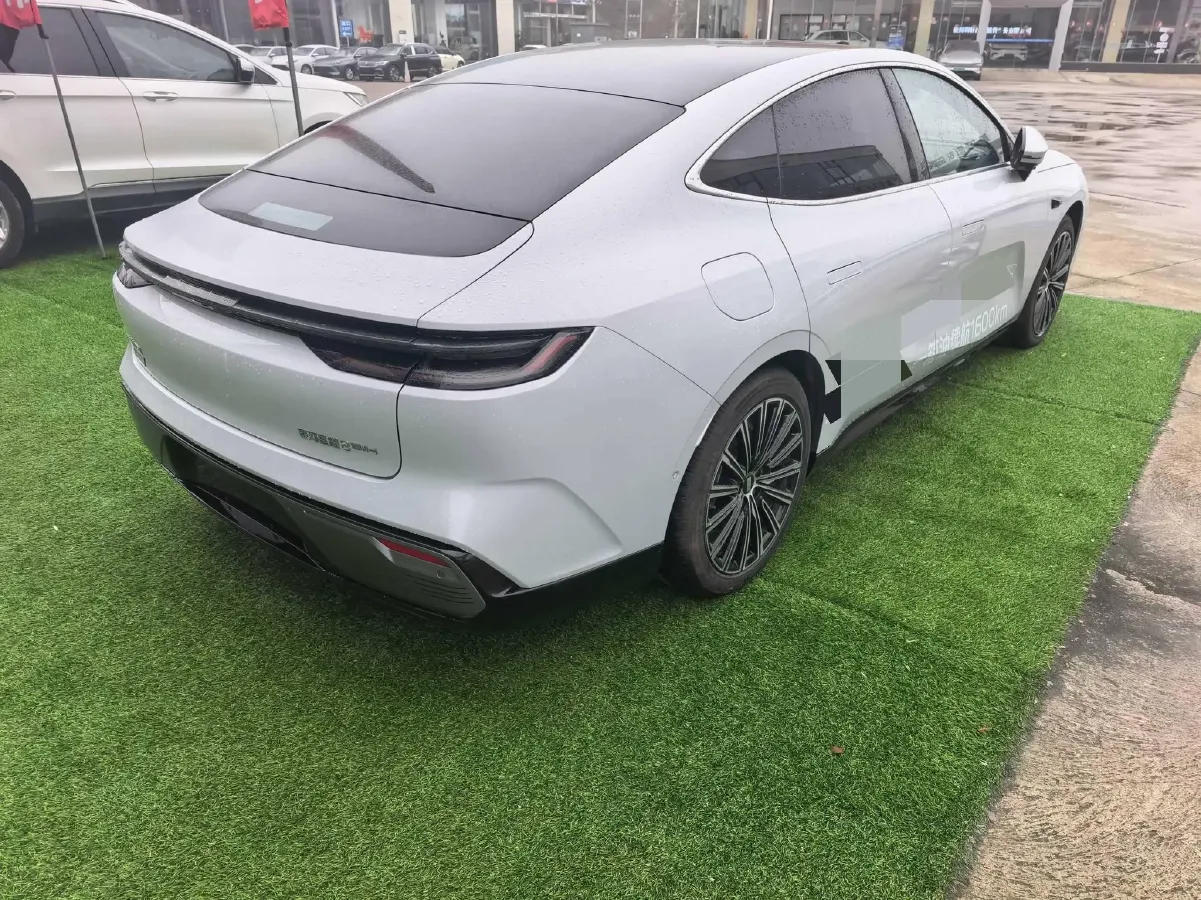 2025 Geely Galaxy Starshine 8 1.5L 112HP L4 1DHT PHEV,autocango,china used car exporter,china ev exporter,chinese used car exporter,chinese used ev exporter