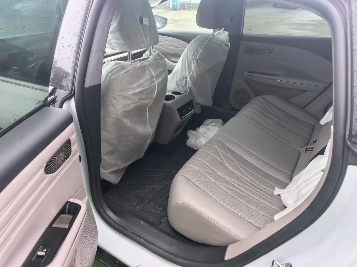 2025 Geely Galaxy Starshine 8 1.5L 112HP L4 1DHT PHEV,autocango,china used car exporter,china ev exporter,chinese used car exporter,chinese used ev exporter