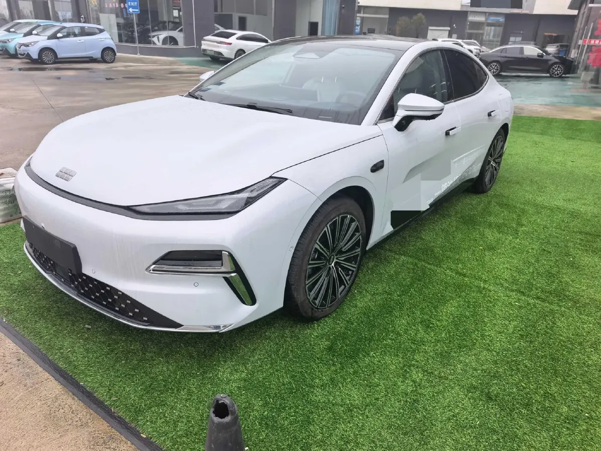 2025 Geely Galaxy Starshine 8 1.5L 112HP L4 1DHT PHEV,autocango,china used car exporter,china ev exporter,chinese used car exporter,chinese used ev exporter