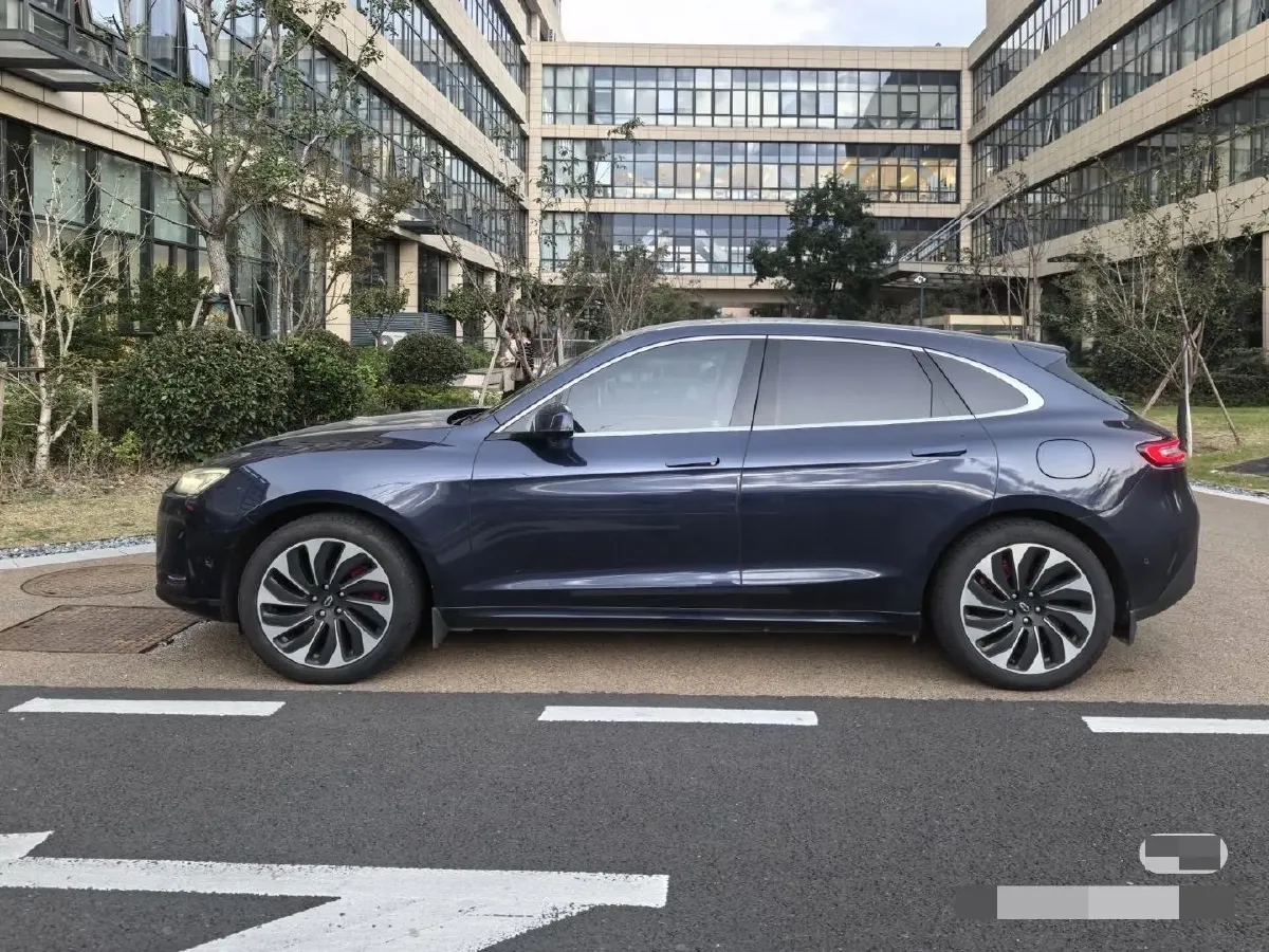 2022 Isuzu Mu-X 2.0T 220HP L4 8AT,autocango,china used car exporter,china ev exporter,chinese used car exporter,chinese used ev exporter