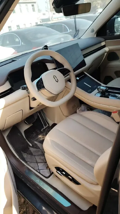 2022 Isuzu Mu-X 2.0T 220HP L4 8AT,autocango,china used car exporter,china ev exporter,chinese used car exporter,chinese used ev exporter