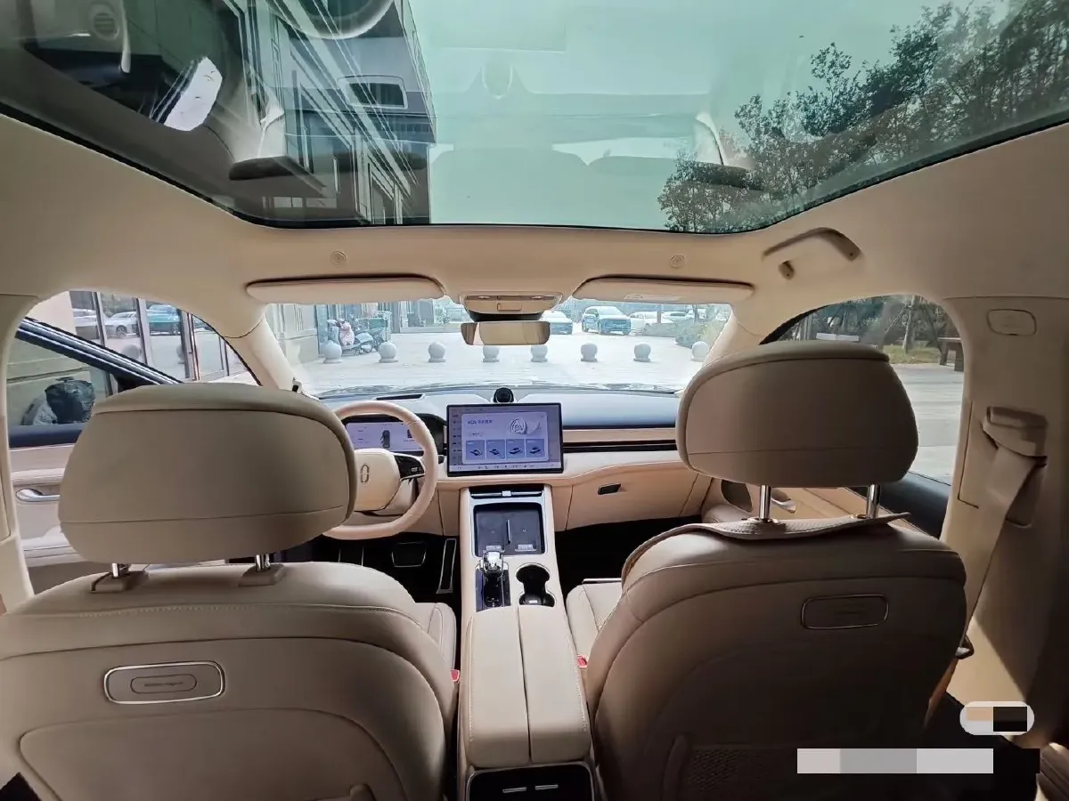 2022 Isuzu Mu-X 2.0T 220HP L4 8AT,autocango,china used car exporter,china ev exporter,chinese used car exporter,chinese used ev exporter