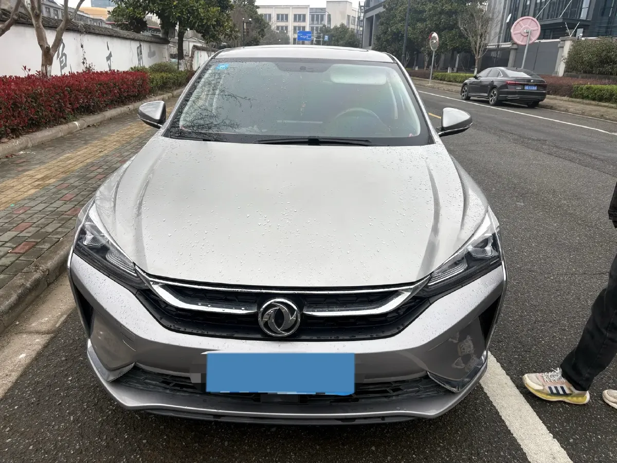 2020 DongFeng Aeolus YiXuan 1.5T 150HP L4 6DCT,autocango,china used car exporter,china ev exporter,chinese used car exporter,chinese used ev exporter