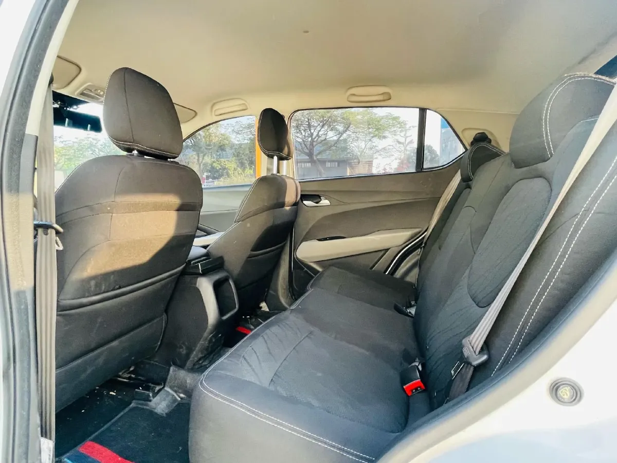 2021 BaoJun 510 1.5L 99HP L4 6MT,autocango,china used car exporter,china ev exporter,chinese used car exporter,chinese used ev exporter