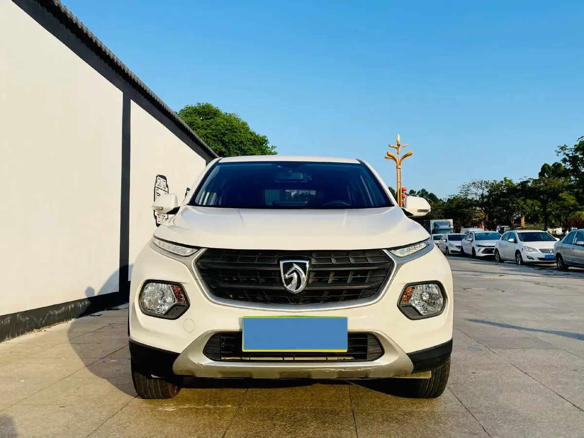 2021 BaoJun 510 1.5L 99HP L4 6MT,autocango,china used car exporter,china ev exporter,chinese used car exporter,chinese used ev exporter