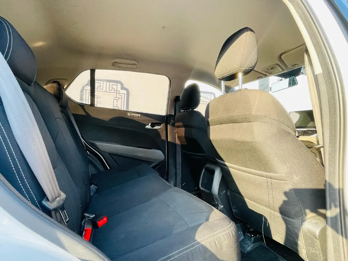 2021 BaoJun 510 1.5L 99HP L4 6MT,autocango,china used car exporter,china ev exporter,chinese used car exporter,chinese used ev exporter