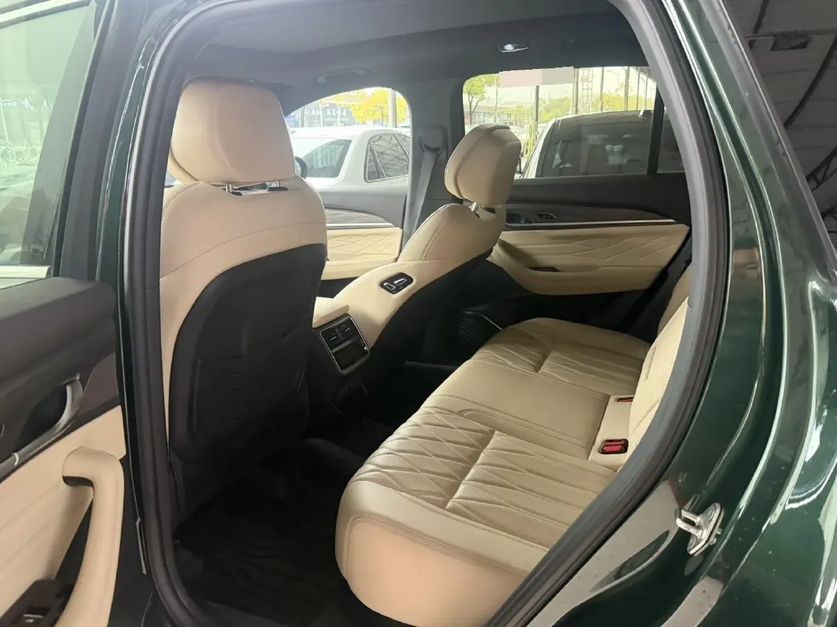 2025 Geely Monjaro 2.0T 238HP L4 8AT,autocango,china used car exporter,china ev exporter,chinese used car exporter,chinese used ev exporter