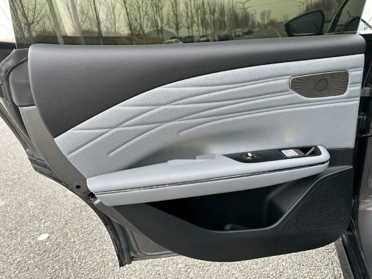 2025 MAXUS InterstellarX 2.5T 224HP L4 8AT,autocango,china used car exporter,china ev exporter,chinese used car exporter,chinese used ev exporter