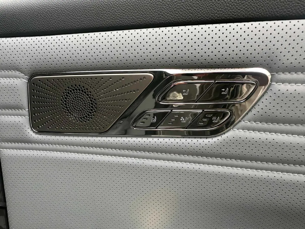 2025 MAXUS InterstellarX 2.5T 224HP L4 8AT,autocango,china used car exporter,china ev exporter,chinese used car exporter,chinese used ev exporter