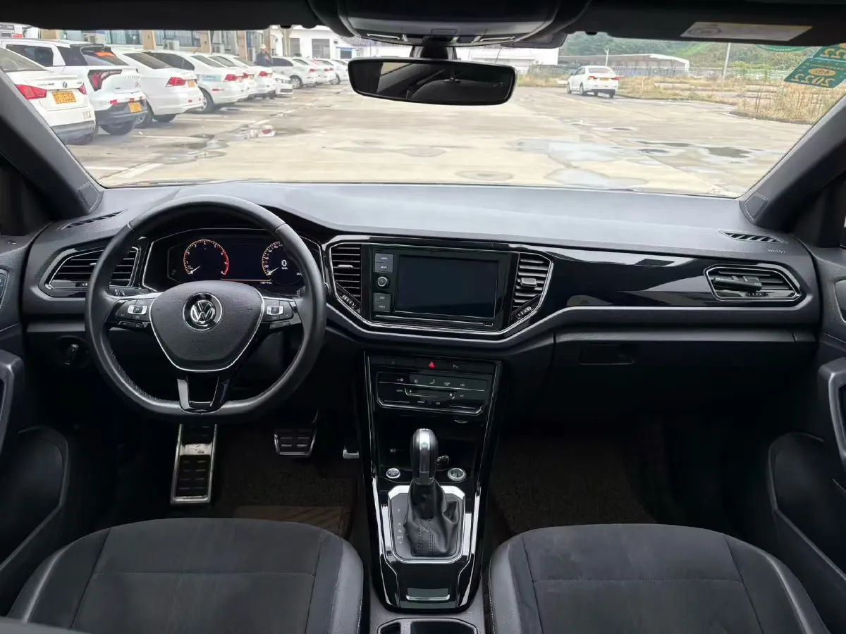 2020 Volkswagen T-Roc 1.4T 150HP L4 7DCT,autocango,china used car exporter,china ev exporter,chinese used car exporter,chinese used ev exporter