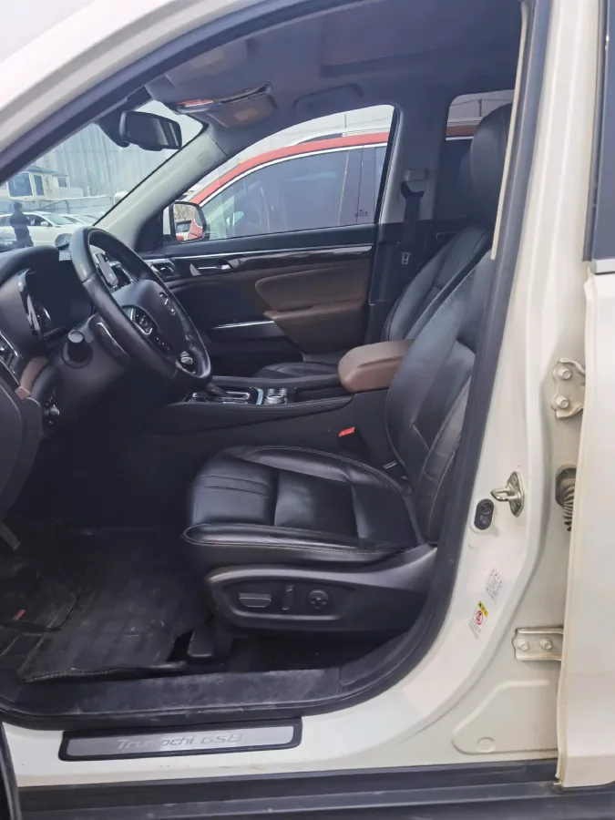 2017 GAC Trumpchi GS8 2.0T 201HP L4 6AT,autocango,china used car exporter,china ev exporter,chinese used car exporter,chinese used ev exporter