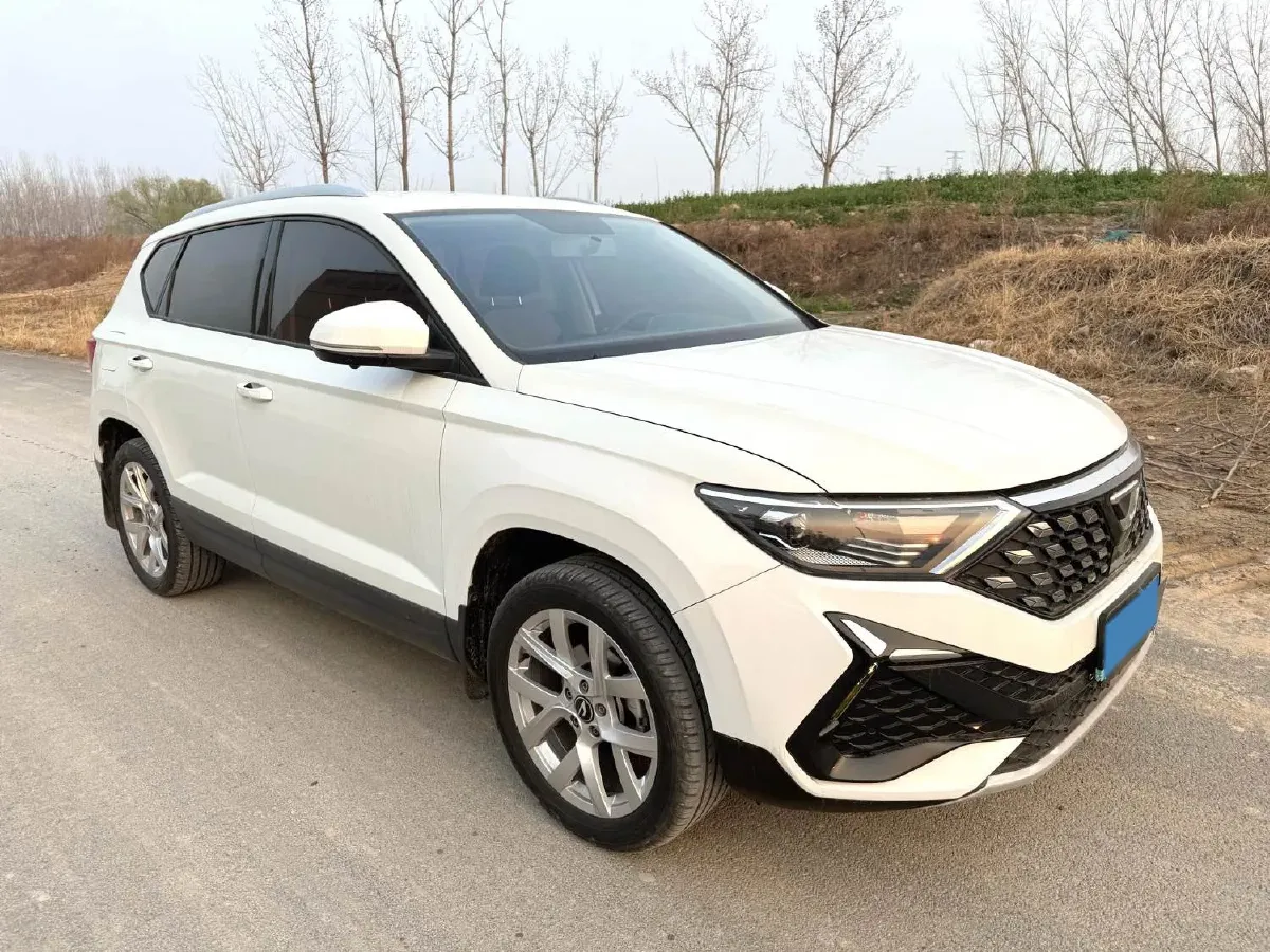 2023 Jetour X70 Plus 1.5T 156HP L4 6MT,autocango,china used car exporter,china ev exporter,chinese used car exporter,chinese used ev exporter