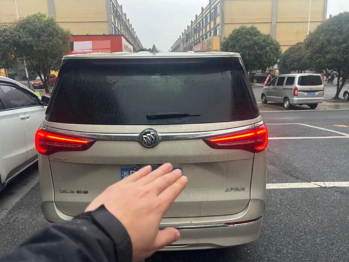 2020 Buick GL8 2.0T 237HP L4 9AT,autocango,china used car exporter,china ev exporter,chinese used car exporter,chinese used ev exporter